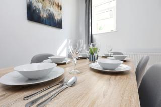 Modern2Bed, Wi-Fi, Dining for 6 - Skewen - 6