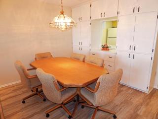 Crescent Royale Condominiums 515 - 7