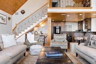 Antlers Aweigh with Wintergreen Advantage - 2