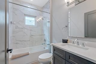 Sleeps 20! Luxe 6 BDRM 4 BTH Duplex - Downtown TPA - Tampa - 8