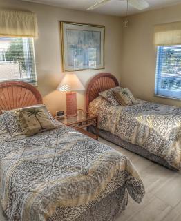 Crescent Royale 300 - Siesta Key - 1