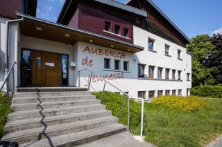 Auberge de Jeunesse HI Pontarlier - Pontarlier - 0