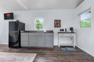 Tiny House on the Hill - New Braunfels - 8