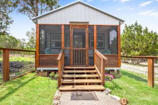 Tiny House on the Hill - New Braunfels - 3