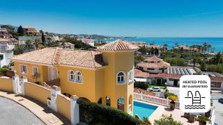108-Villa, 2 Minutes Walk to the beach, Heated pool - 0