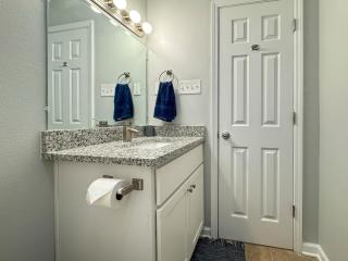 Your Baton Rouge Home Base! Spacious 2BR Apartment - 1