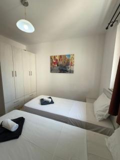 3-Bedroom Apartment in Msida M4 - Msida - 9