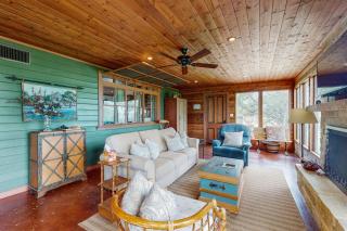 Seahorse Cove - Buchanan Dam - 1