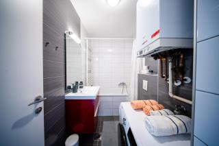Flex SelfCheckIns 173 - Zagreb - Bedroom - Parking - Loggia - Zagreb - 7
