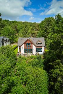 Luxury Glenardle Lodge with Hot Tub and Forest Views - Bridge of Cally - 9