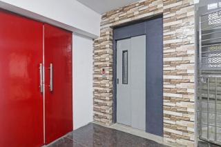 Townhouse De Alphabet Hotel - Gachibowli - 4