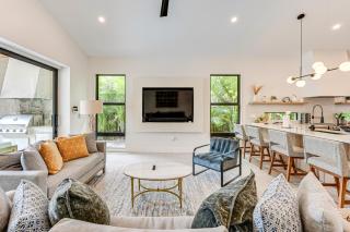 Luxe Outdoor Living Naples Getaway 2 Mi to Beach! - Naples - 6