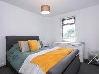 Bright & Cozy Home in Edinburgh,Murrayfield Stadium,airport and near to city center with free on street parking - Edimburgo - 4