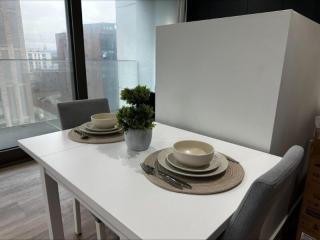 luxury City One Bed - Manchester - 8