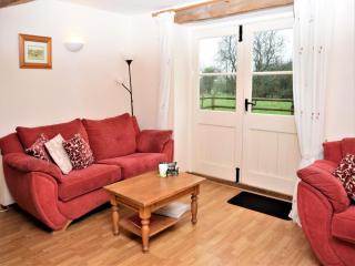 2 Bed in Cirencester CC094 - - 7