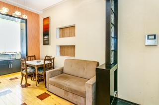 ART Apartment - Bakoe - 6