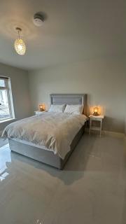 The Tides Inn - Ballynagaul - 6