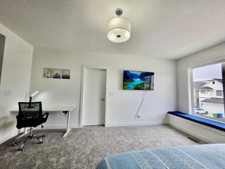 Zen Freedom - Estate Living | 4BR (3 king), Garage - Calgary - 4