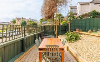 Heart of Cowes - 10 Guests, 200m to Town, Sea View - 7