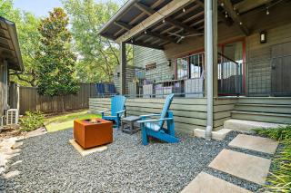Cozy Lake Cabin - 1BR - Pickleball - BBQ - Firepit - 6