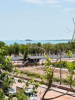 Люкс Студия в центре - Balqash - 4