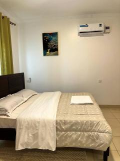 Entebbe Waterfront Home - Kagolomolo - 9