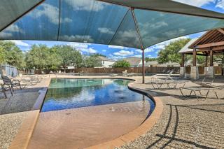 San Antonio Getaway with Game Room, Near SeaWorld! - San Antonio - 8