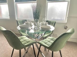 Clarence Road, Bilston, WV14 - 1