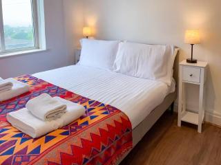 Sleeps2-FreeParking-ContactlessCheckIn-Glastonbury - Glastonbury - 0