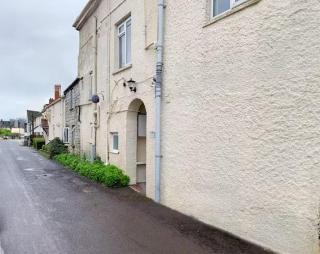 Sleeps2-FreeParking-ContactlessCheckIn-Glastonbury - 1