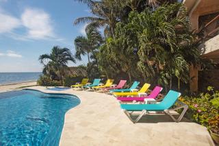 Beachfront Villa & Infinity Pool: 5 or 7 Bedrooms - 8