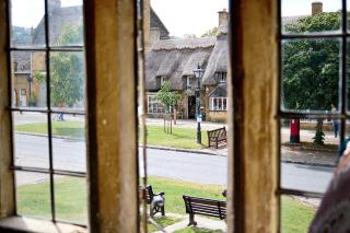 House of George W Davies - Broadway - 5