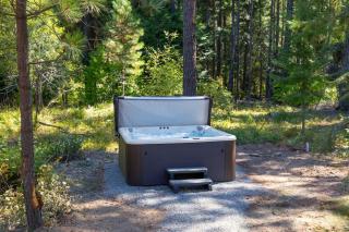 Old Grove Retreat in Suncadia- Gourmet Kitchen, Hot Tub, BBQ, Firepit, Outdoor Seating, Smart TVs, Hi-speed Wi-Fi - 2