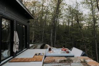 Forest Refuge - Fire - HotTub - Tremblant 15 min - La Conception - 5