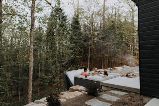 Forest Refuge - Fire - HotTub - Tremblant 15 min - La Conception - 0