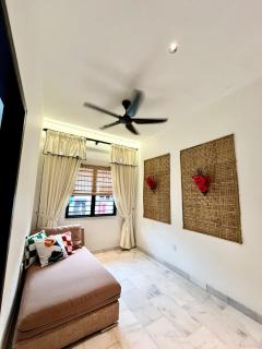Peranakan House Convenient Stay near Jonker 6-12 pax - Melaka - 4