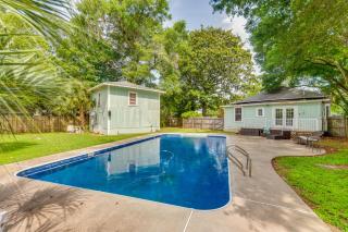 8 Mi to Pensacola Beach Home with Private Pool - Pensacola - 0