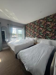 Scenic River Shannon Three bedroom house - Carrick on Shannon - 2