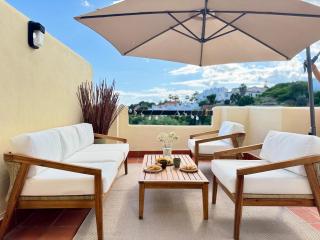 Casa de la Alegria, 3-bedroom house near Cabopino Beach, Marbella - Marbella - 4