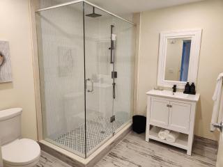 The Sands Hotel - Sauble Beach - 9