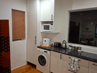Leigh's home with dogs - Kapstadt - 3