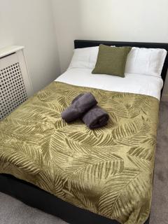 Cosy 2BR Flat at Cowley Court, Parking and WiFi - Saint Helens - 0