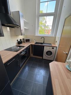 Cosy 2BR Flat at Cowley Court, Parking and WiFi - Saint Helens - 7