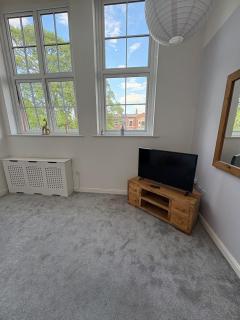 Cosy 2BR Flat at Cowley Court, Parking and WiFi - Saint Helens - 6
