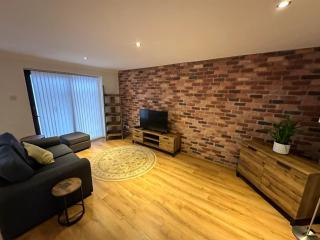 Riverside Retreat - Belfast - 9