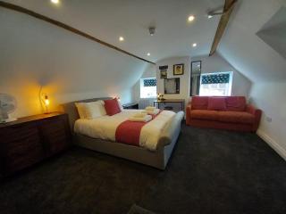 The Stag Rooms - Stratford-upon-Avon - 2