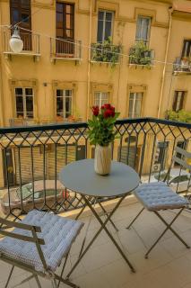 Frangipani HOUSE Cagliari luxury huge apartment city center with lift - 4