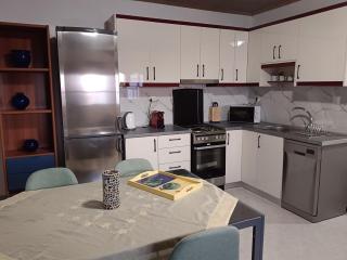 Villa "Jane", quiet, luxurious, family friendly, spacious, close to the beach! - 1