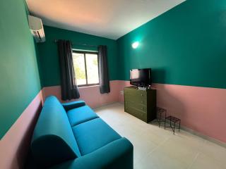 Chic & Cheerful - 2 Bedroom Apartment in Central St Julians - St Julian's - 3