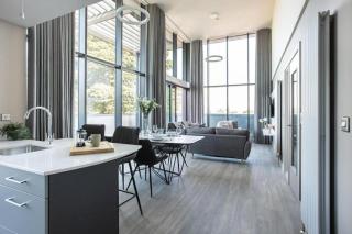 Skyline Serenity I Exquisite 3 Bedroom Ultra I Luxury Penthouse I Long Stay - Belfast - 9